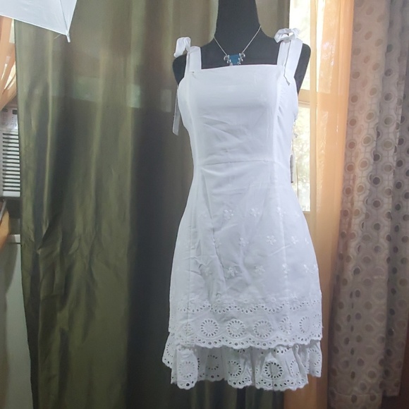 Forever 21 Dresses & Skirts - White Woven Cotton Ruffle Dress